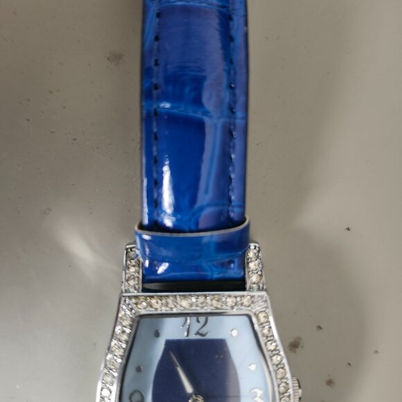 Croton diamond bezel Blue genuine leather bracelet. main image 4